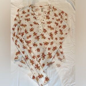 Free People Henley. NWOT Size Small
